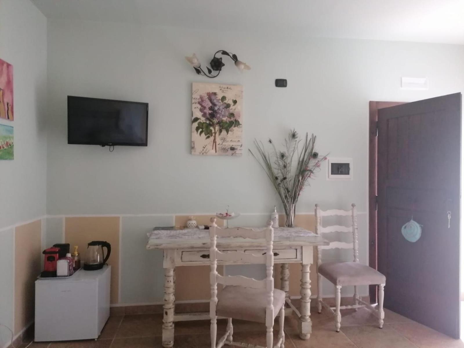 Casale Cavatella Panzió Sermoneta Kültér fotó