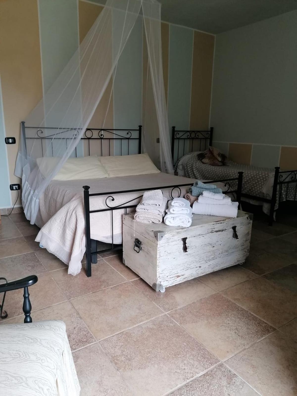 Casale Cavatella Panzió Sermoneta Kültér fotó